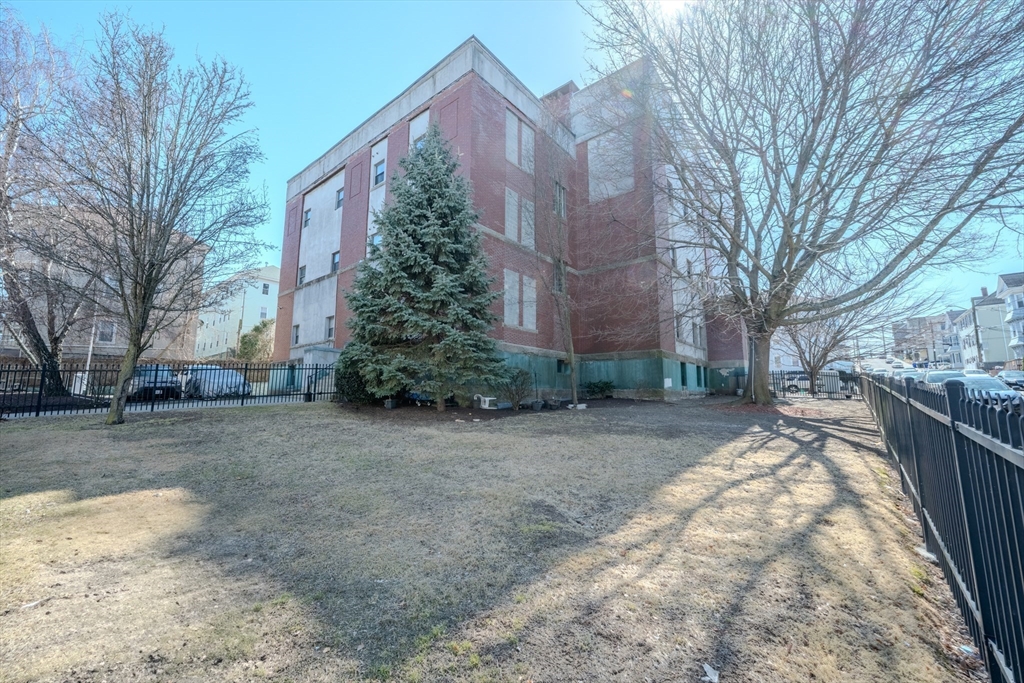 260 Fountain Street, Unit A1 Fall River, MA 02721 - Photo 20 of 21 Gallery Image 20