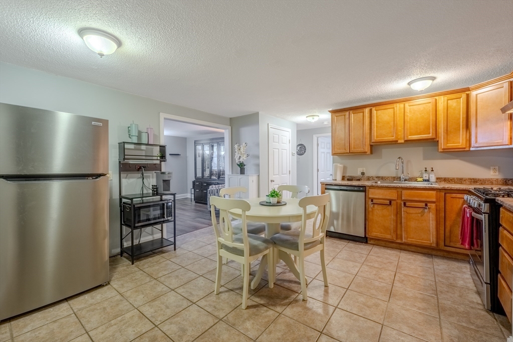 260 Fountain Street, Unit A1 Fall River, MA 02721 - Photo 8 of 21 Gallery Image 8