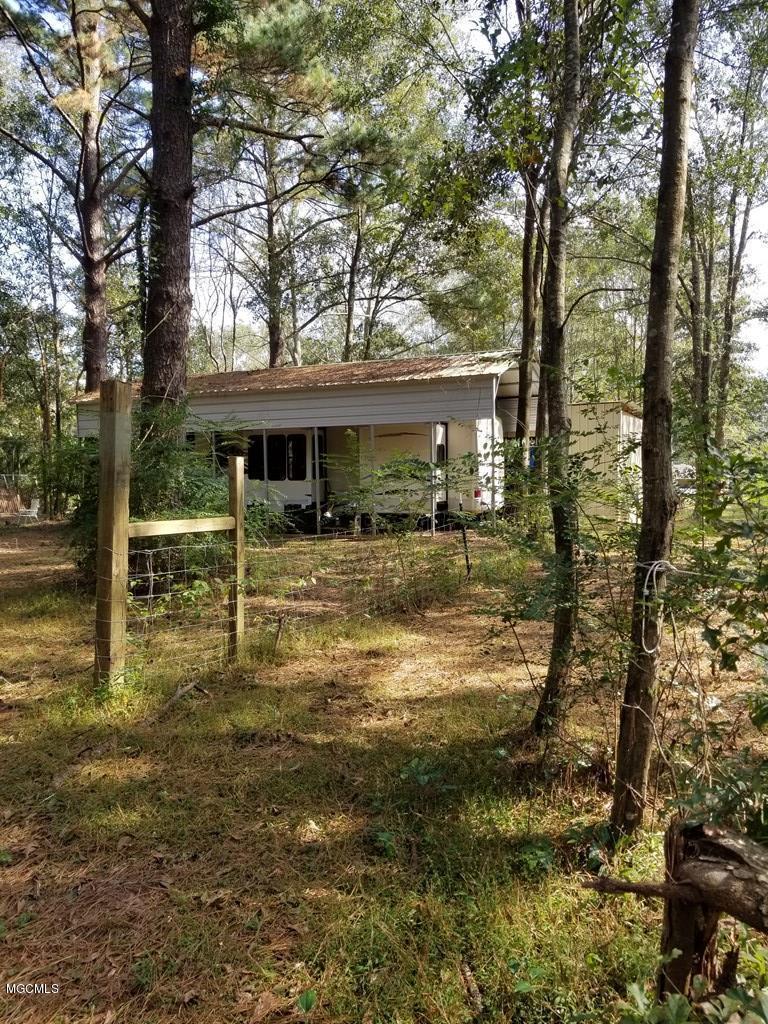 324 Lumpkin Road Carriere, MS 39426 - Photo 8 of 24 174036_13