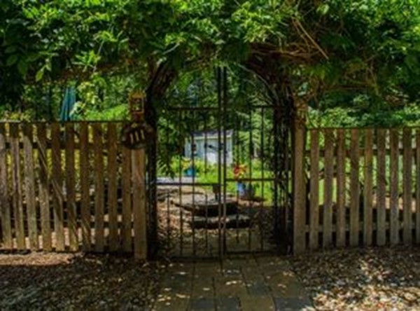 111 McGilpin Road Sturbridge, MA 01566 - Photo 28 of 29 Gallery Image 28