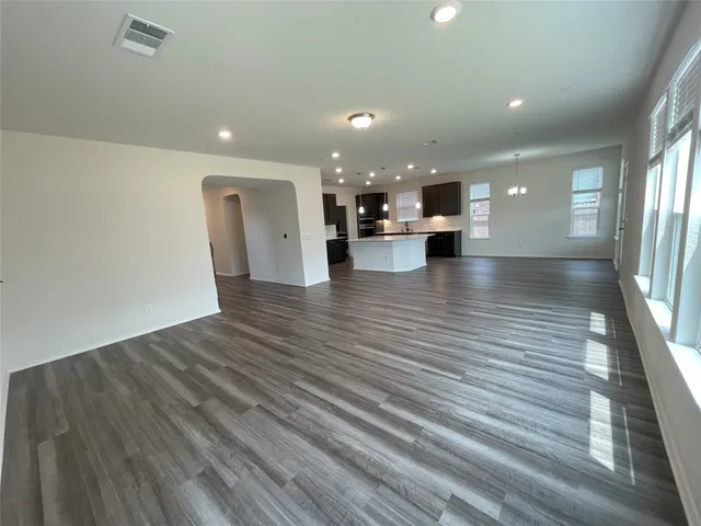 $2,695 | 541 Ayinger Lane, Austin, TX 78728