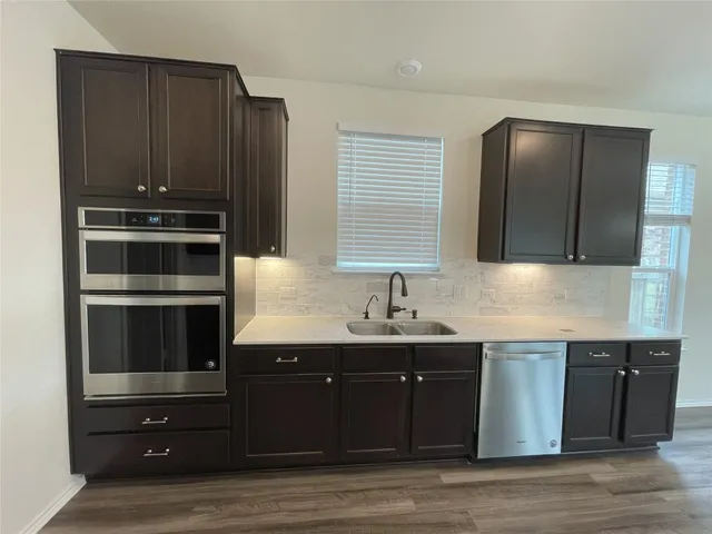 $2,695 | 541 Ayinger Lane, Austin, TX 78728