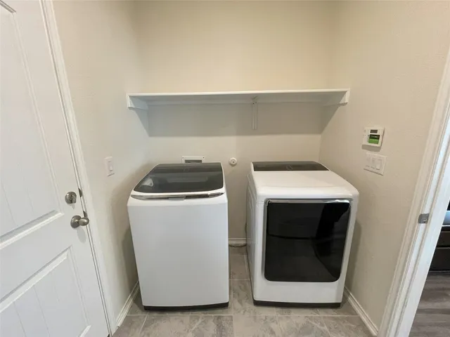 $2,695 | 541 Ayinger Lane, Austin, TX 78728