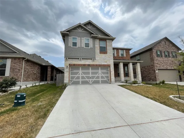 $2,695 | 541 Ayinger Lane, Austin, TX 78728