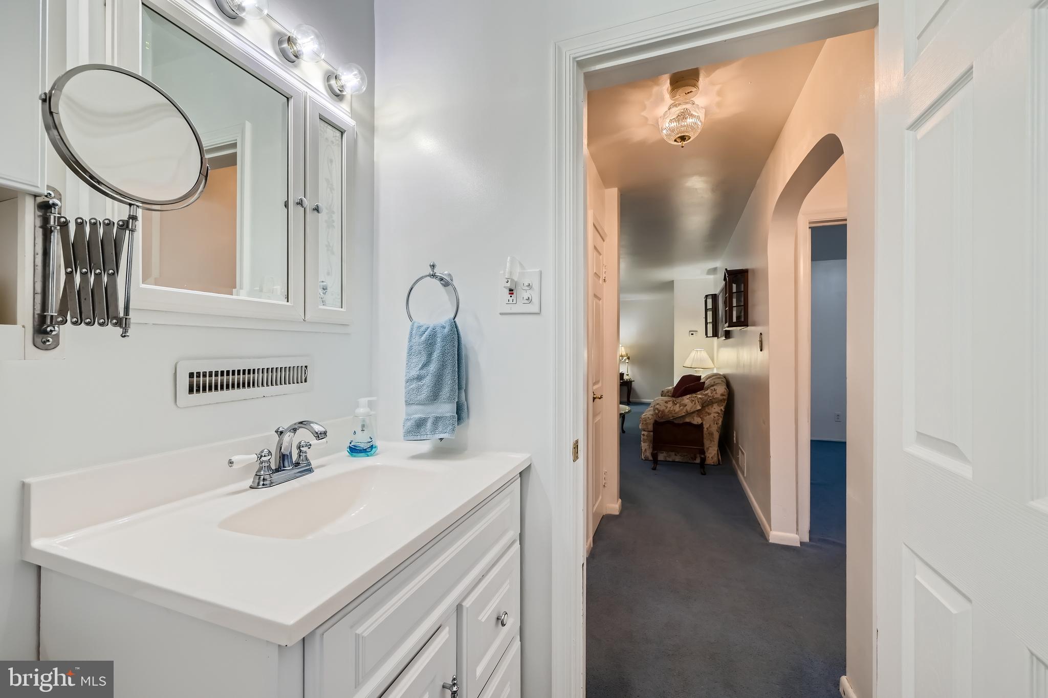 4244 Darleigh Road Nottingham, MD 21236 - Photo 20 of 38 Main floor bath