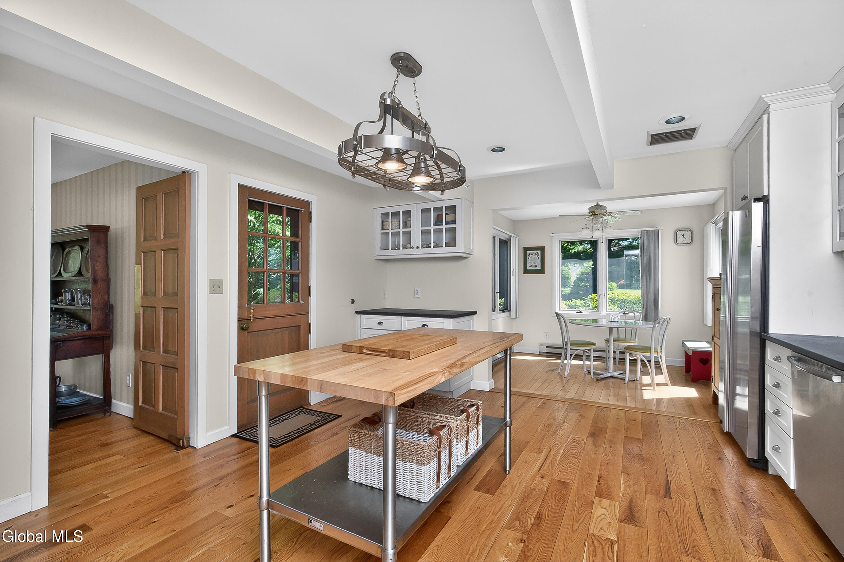 1283 Hawthorn Road Niskayuna, NY 12309 - Photo 17 of 63 056-1283-Hawthorn-Road-Niskayuna-NY-1230