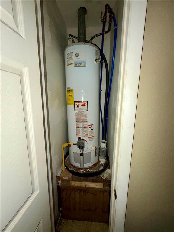 609 South Ridge Street Yates Center, KS 66783 - Photo 32 of 54