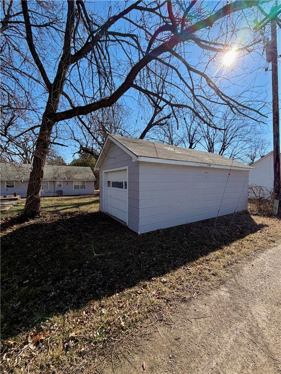 609 South Ridge Street Yates Center, KS 66783 - Photo 51 of 54