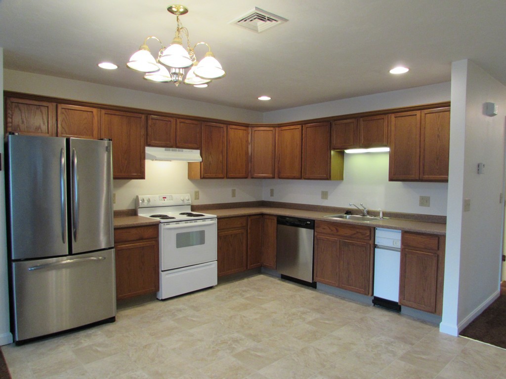 9 Cranberry Grove Way, Unit D Wareham, MA 02571 - Photo 7 of 13 Gallery Image 7