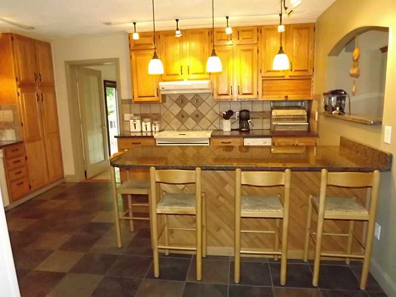27 Rogler Farm Road Smithfield, RI 02917 - Photo 3 of 25 Kitchen.