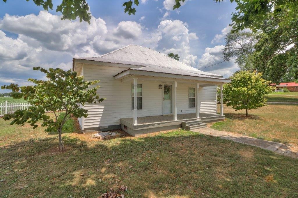 86 Oak Grove Road Decherd, TN 37324 - Photo 19 of 37