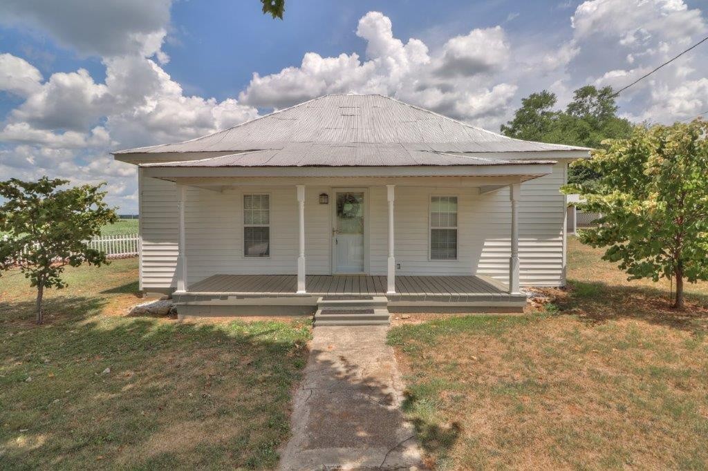 86 Oak Grove Road Decherd, TN 37324 - Photo 20 of 37