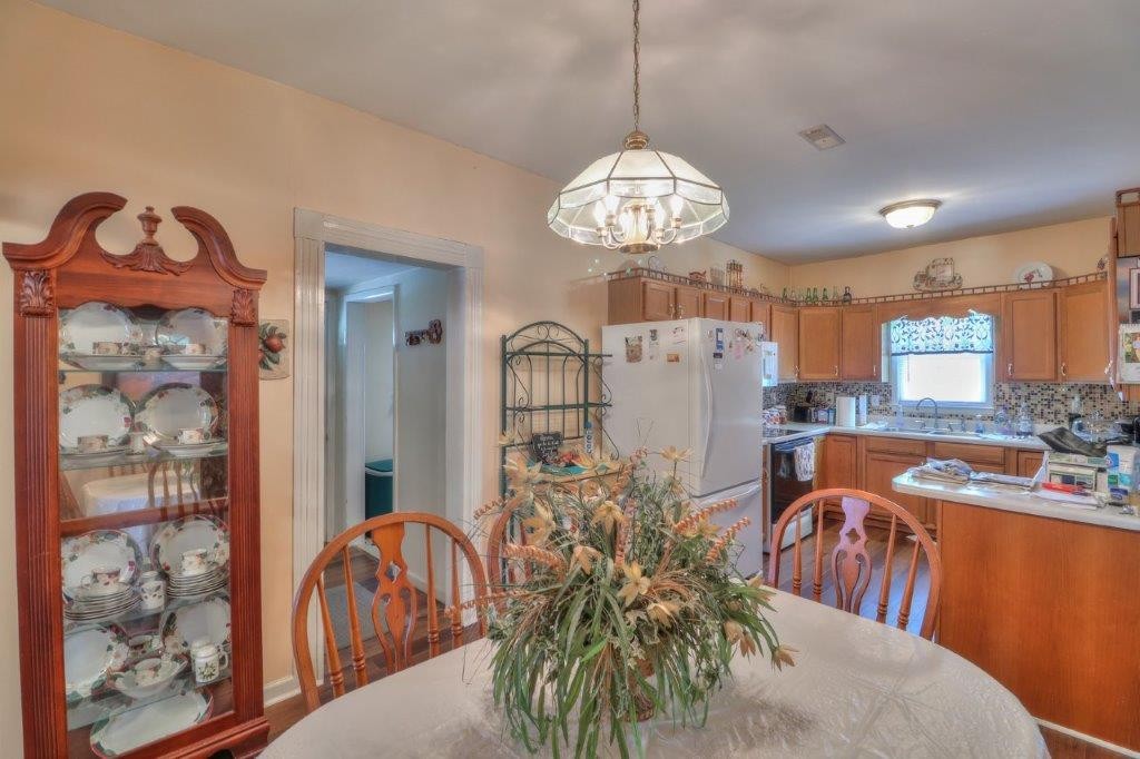 86 Oak Grove Road Decherd, TN 37324 - Photo 8 of 37