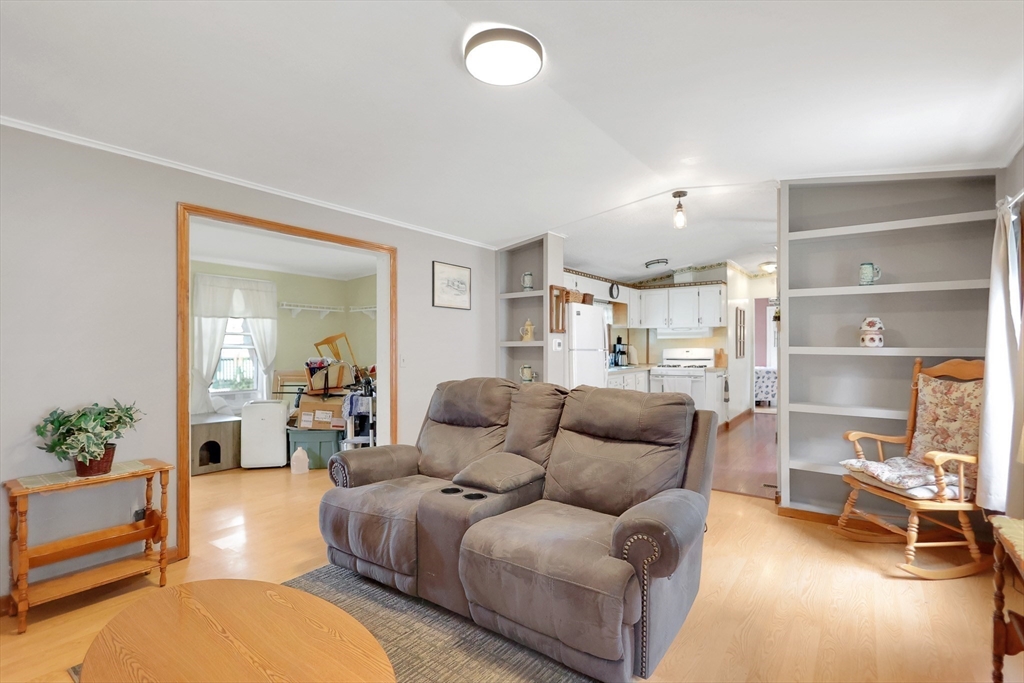 2 Wendy Way Merrimac, MA 01860 - Photo 7 of 23