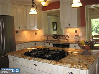 419 Ashbourne Road Cheltenham, PA 19012 - Photo 3 of 11