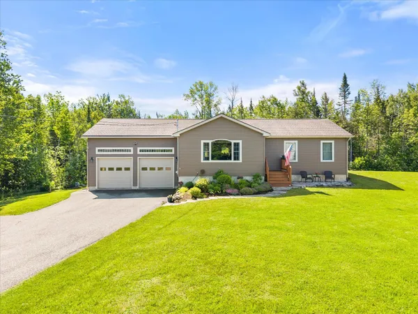 $465,000 | 13 Carriage Lane, Hermon, ME 04401