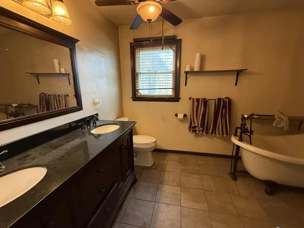 $379,000 | 152 Elm Hill Road, Paris, ME 04281