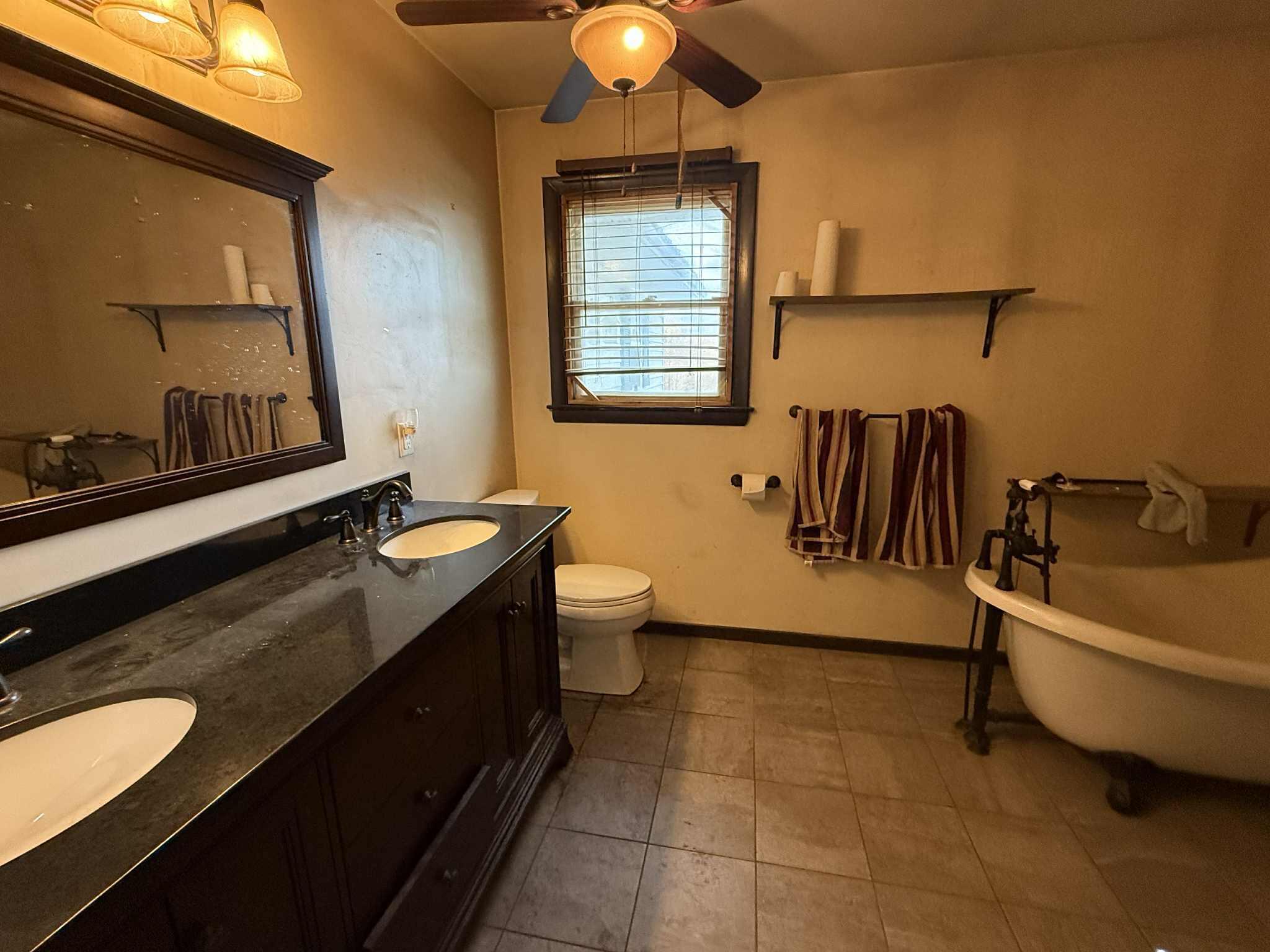 152 Elm Hill Road Paris, ME 04281 - Photo 11 of 26 14a6f0b3-50c0-4f89-909d-701a035f9b58