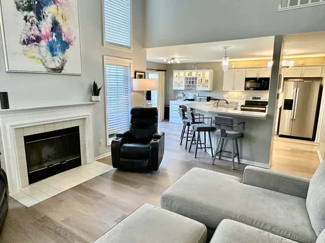 $419,900 | 1737 Woodland Drive, Geneva, WI 53147