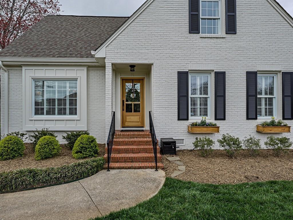 6122 Sharon Acres Road Charlotte, NC 28210 - Photo 3 of 42 Gallery Image 3