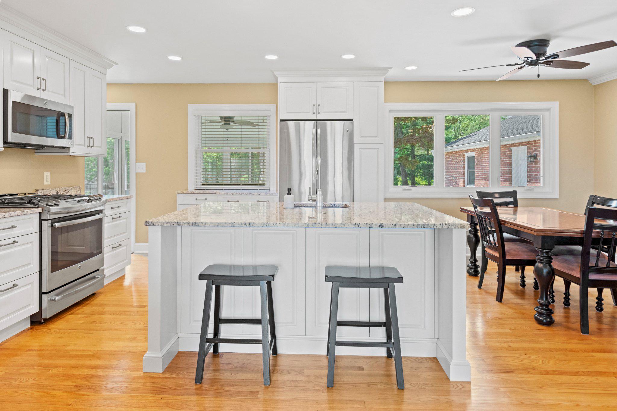 407 Plumtree Road Bel Air, MD 21015 - Photo 7 of 38 Gourmet Eat-in Kitchen