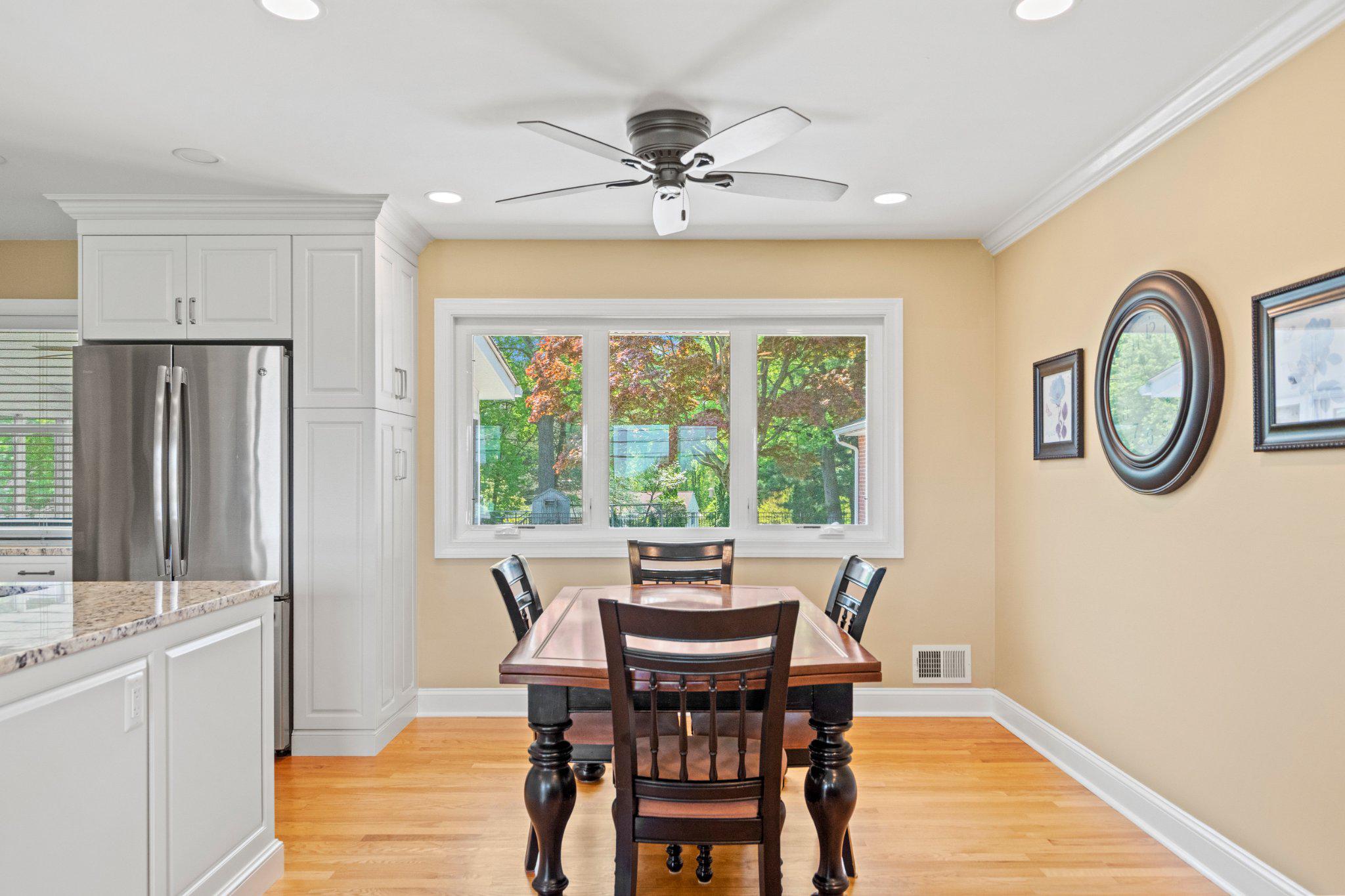 407 Plumtree Road Bel Air, MD 21015 - Photo 8 of 38 Gourmet Eat-in Kitchen