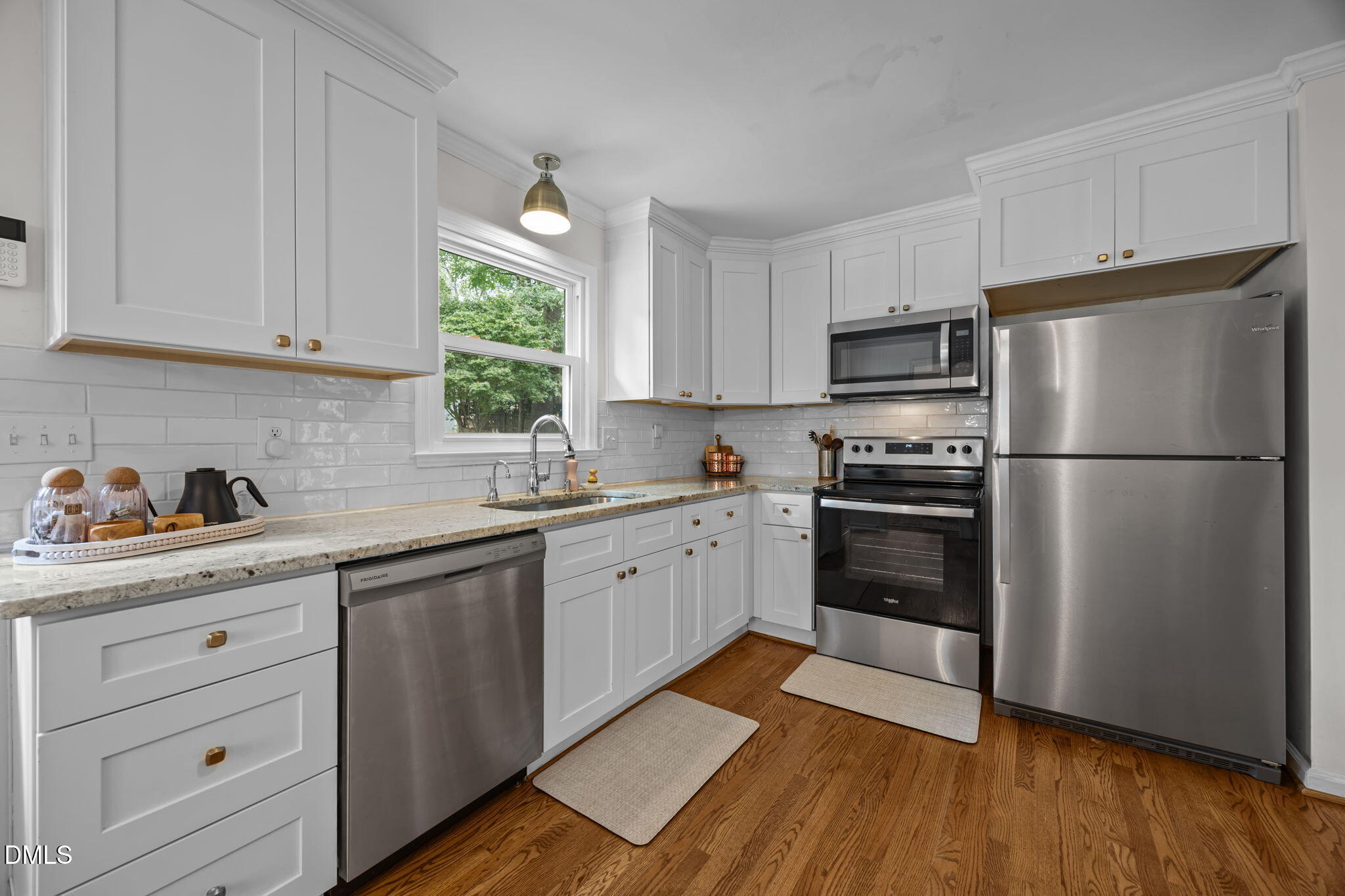 5219 Knollwood Road Raleigh, NC 27609 - Photo 2 of 45 21-web-or-mls-IMG_3567