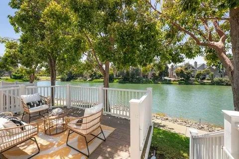 $1,389,831 | 851 Columbia Circle, Redwood Shores, CA 94065