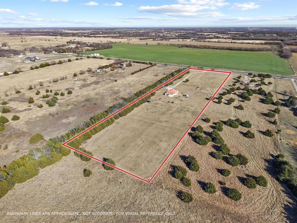 5777 State Highway 160 Whitewright, TX 75491 - Photo 32 of 36 an aerial view of a beach