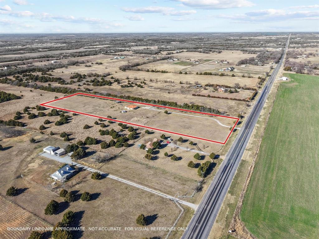 5777 State Highway 160 Whitewright, TX 75491 - Photo 33 of 36 a view of a sky from a terrace