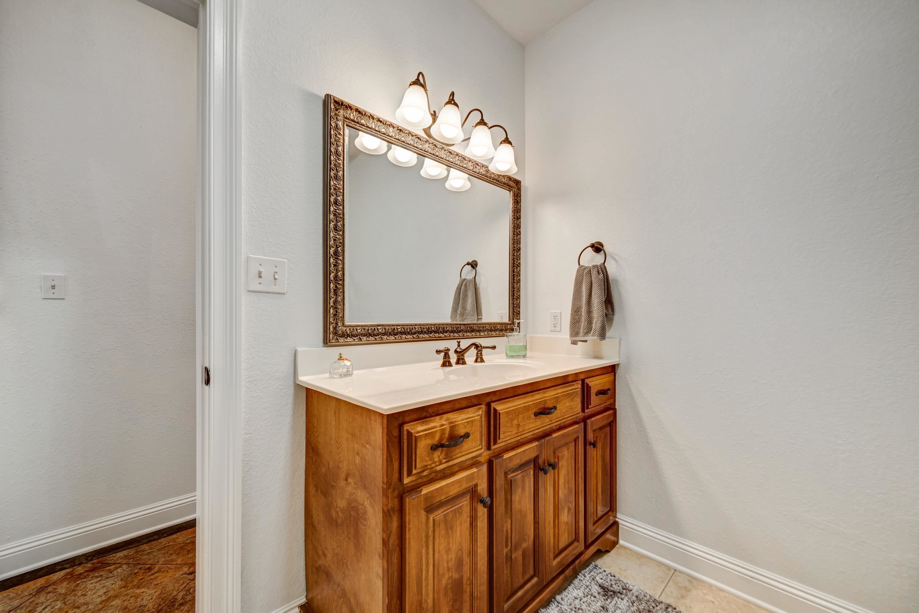 7875 Bromley Road Bay Minette, AL 36507 - Photo 28 of 39 Guest Bathroom view 2