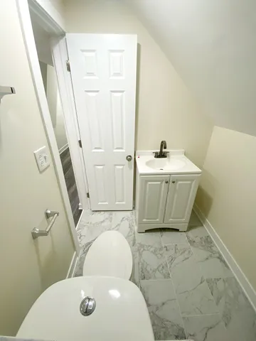 $635,000 | 3505 West Montrose Avenue, Chicago, IL 60618