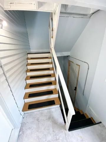 $635,000 | 3505 West Montrose Avenue, Chicago, IL 60618