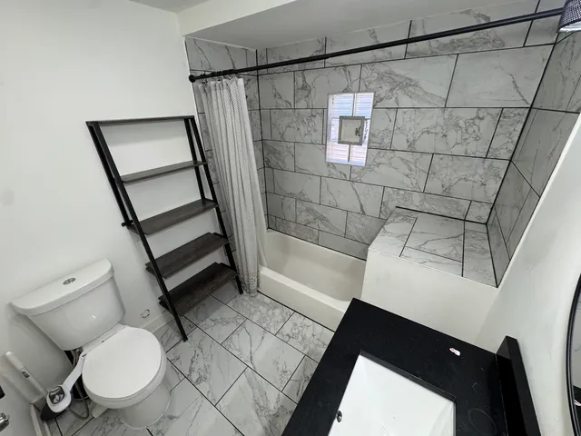 $635,000 | 3505 West Montrose Avenue, Chicago, IL 60618