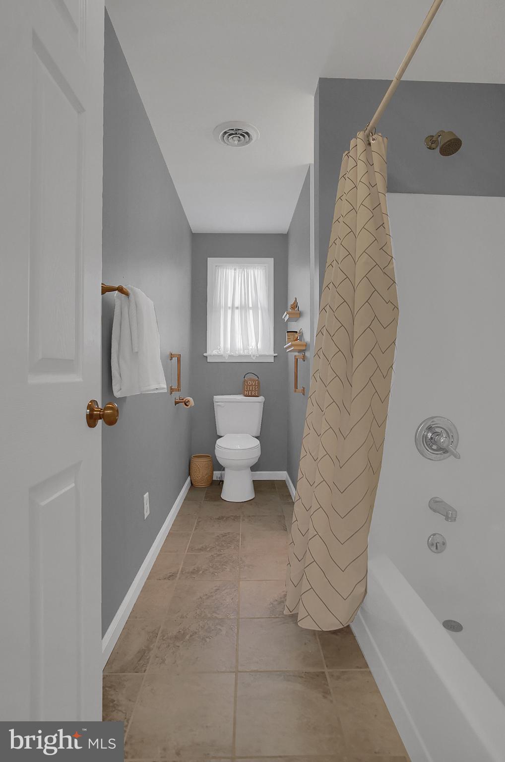 17 West Springville Road Boiling Springs, PA 17007 - Photo 16 of 24 Gallery Image 16