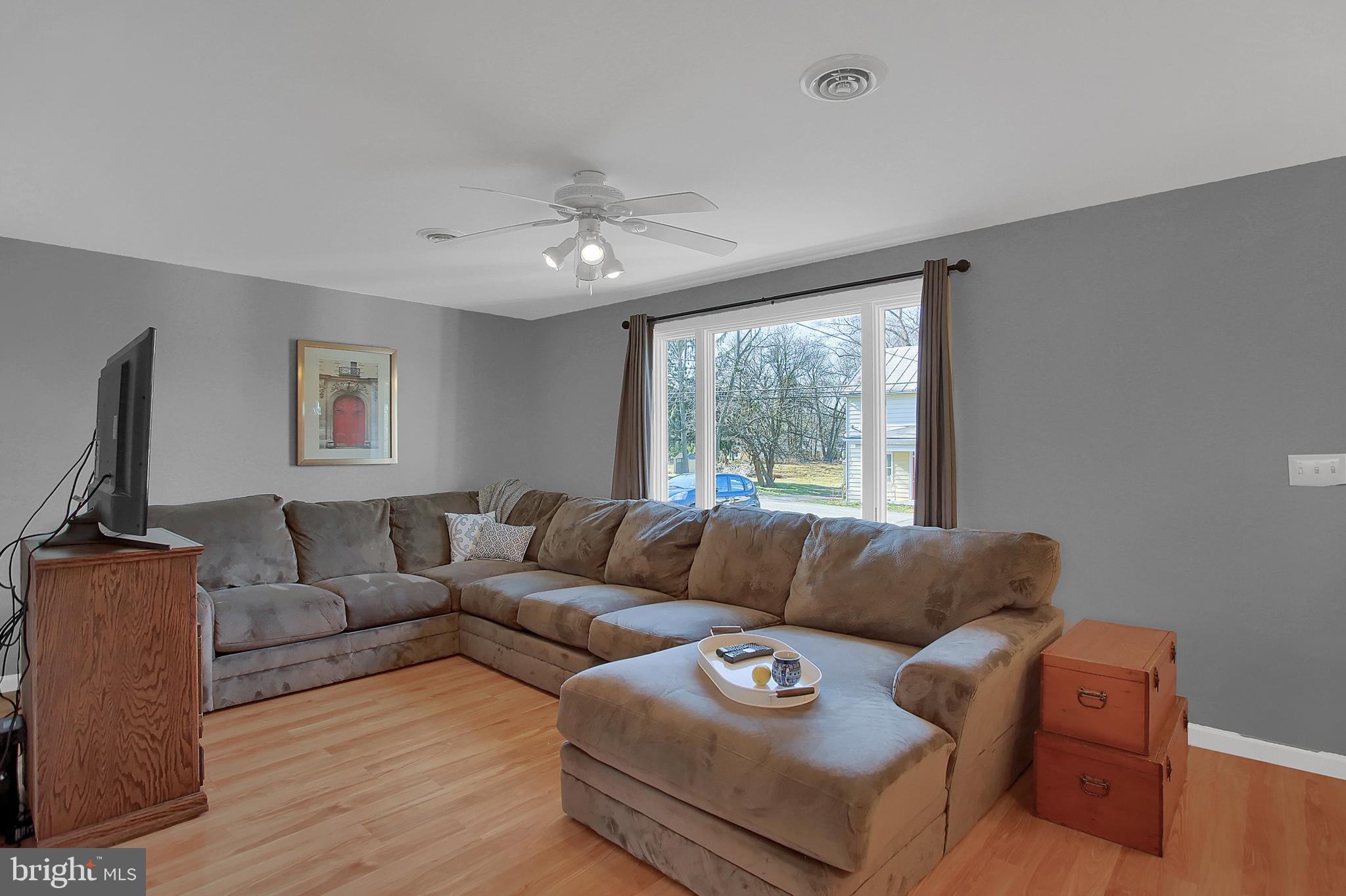17 West Springville Road Boiling Springs, PA 17007 - Photo 3 of 24 Gallery Image 3