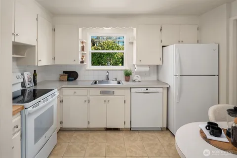 $925,000 | 12024 9th Avenue Northwest, Seattle, WA 98177