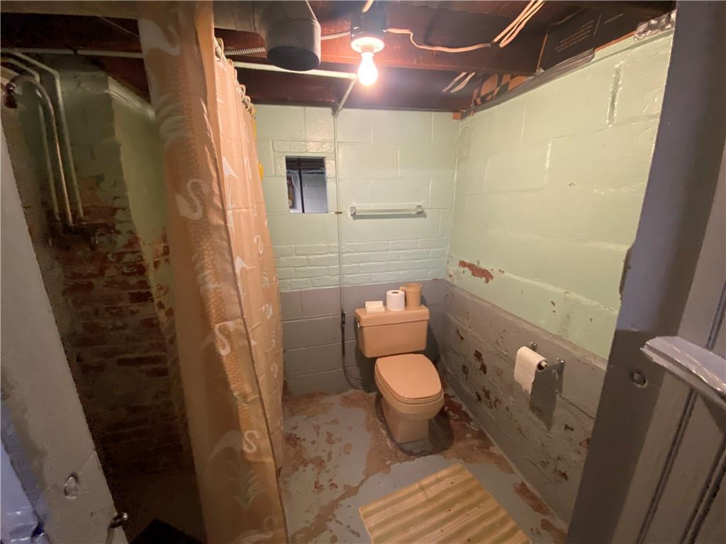 548 Chestnut Street Monessen, PA 15062 - Photo 24 of 41