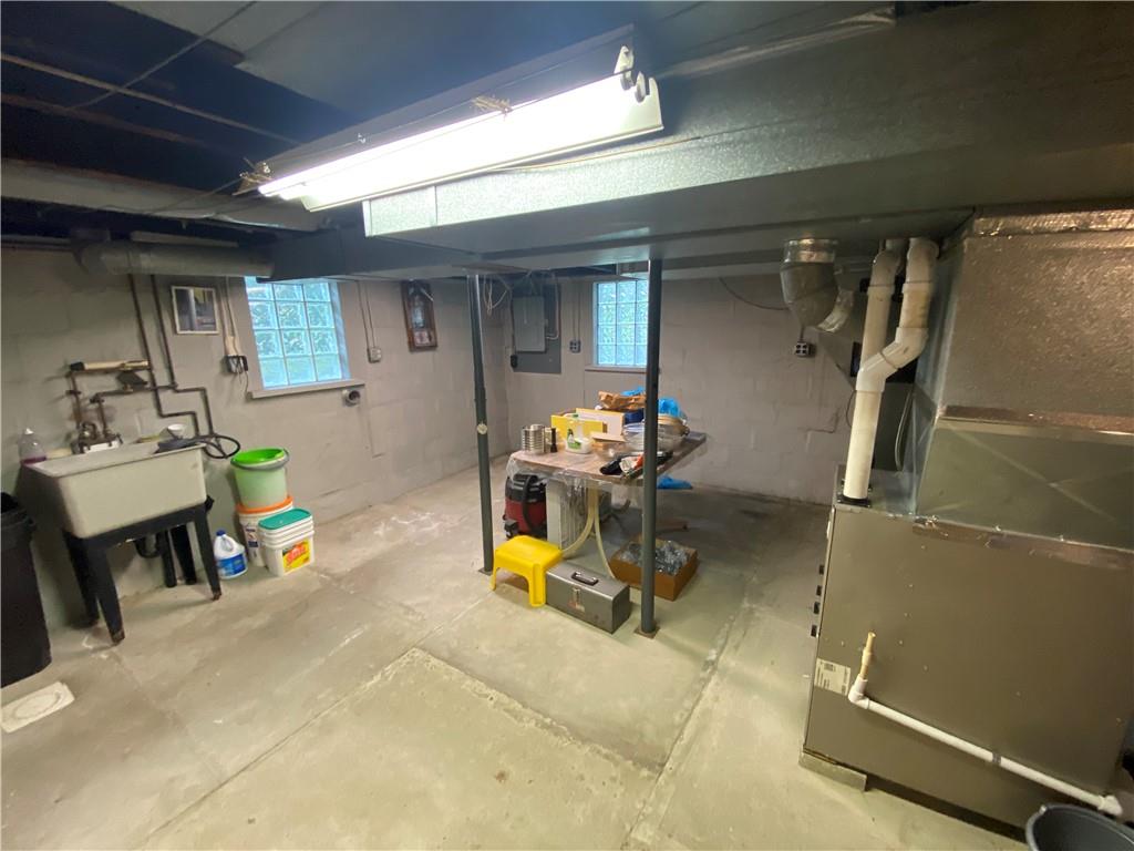 548 Chestnut Street Monessen, PA 15062 - Photo 28 of 41