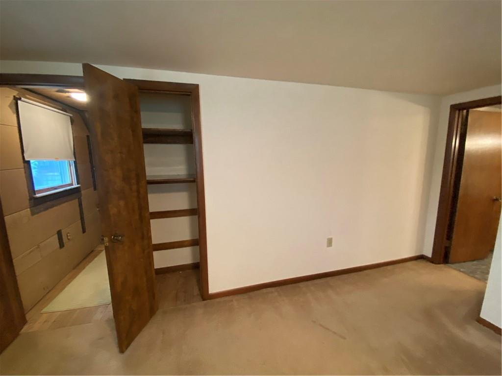 548 Chestnut Street Monessen, PA 15062 - Photo 8 of 41
