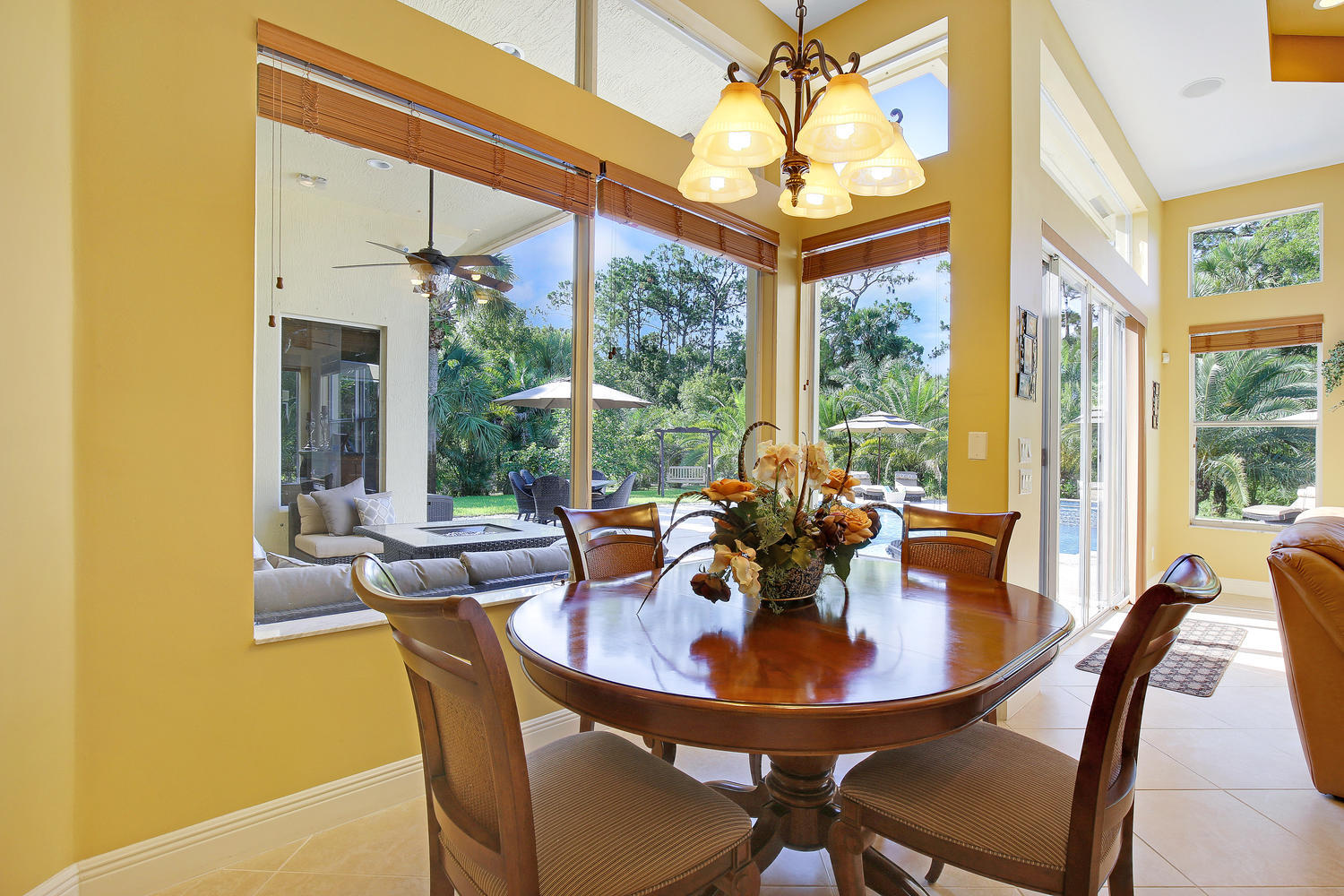 9650 Sandy Run Road Jupiter, FL 33478 - Photo 12 of 30 Informal dining area
