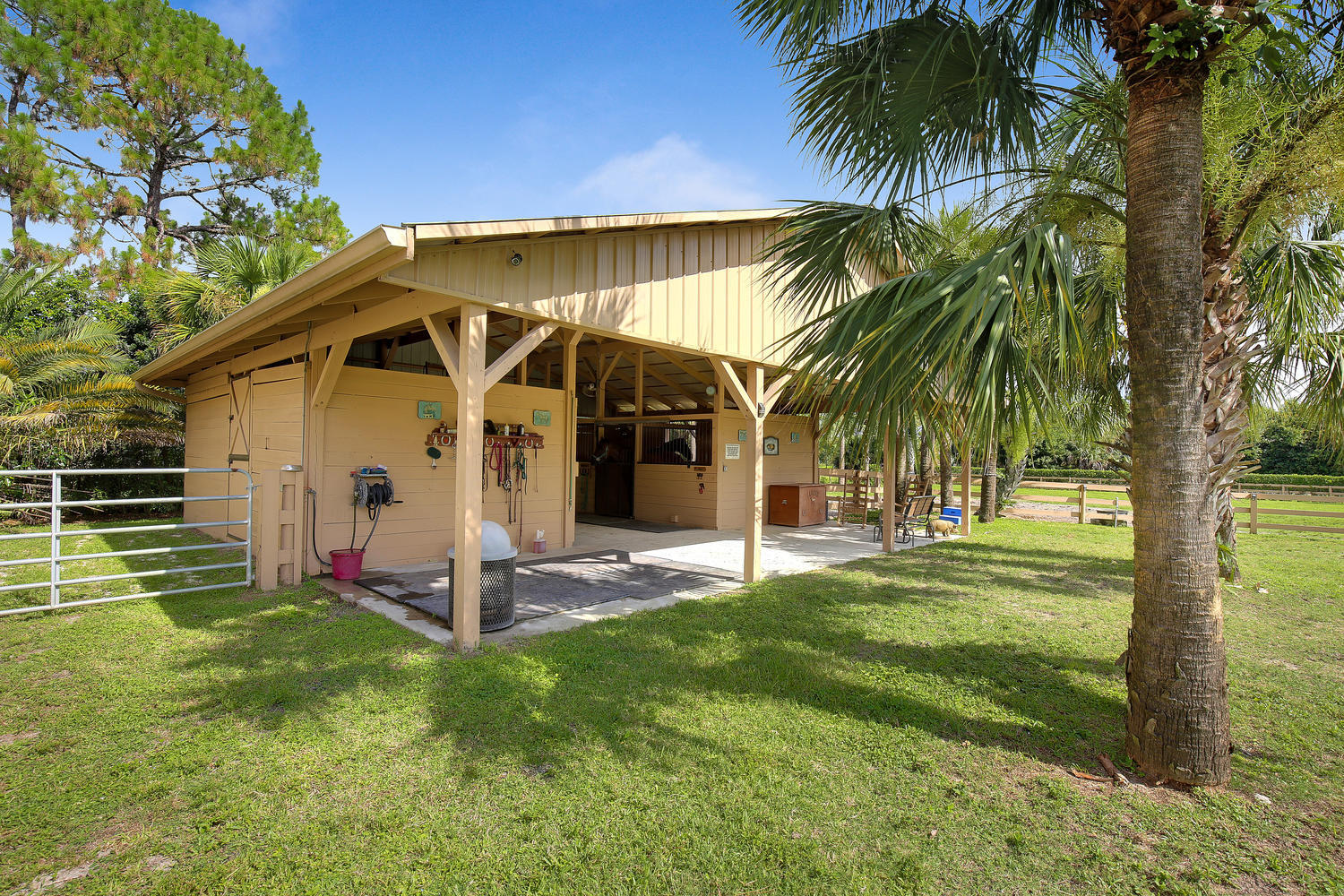 9650 Sandy Run Road Jupiter, FL 33478 - Photo 25 of 30 Barn and stalls