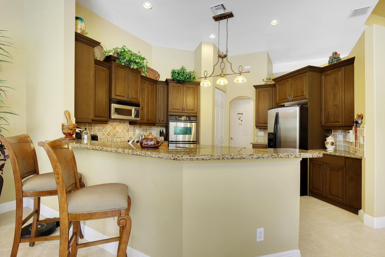 9650 Sandy Run Road Jupiter, FL 33478 - Photo 7 of 30 Bar/kitchen