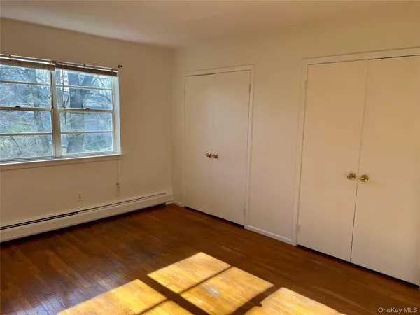 $1,600 | 63 Kenwood Drive, New Windsor, NY 12553