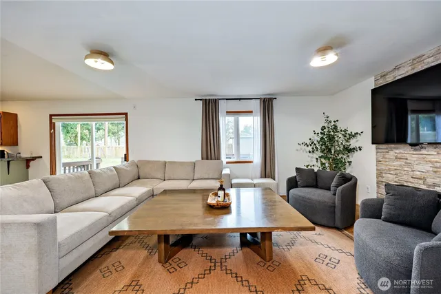 $639,900 | 130 Fir Circle, Port Hadlock, WA 98339