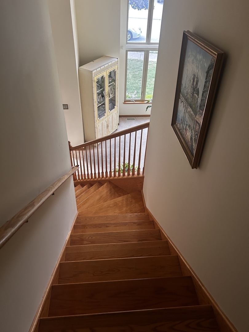 18623 Augusta Lane Hazel Crest, IL 60429 - Photo 11 of 21 a view of entryway