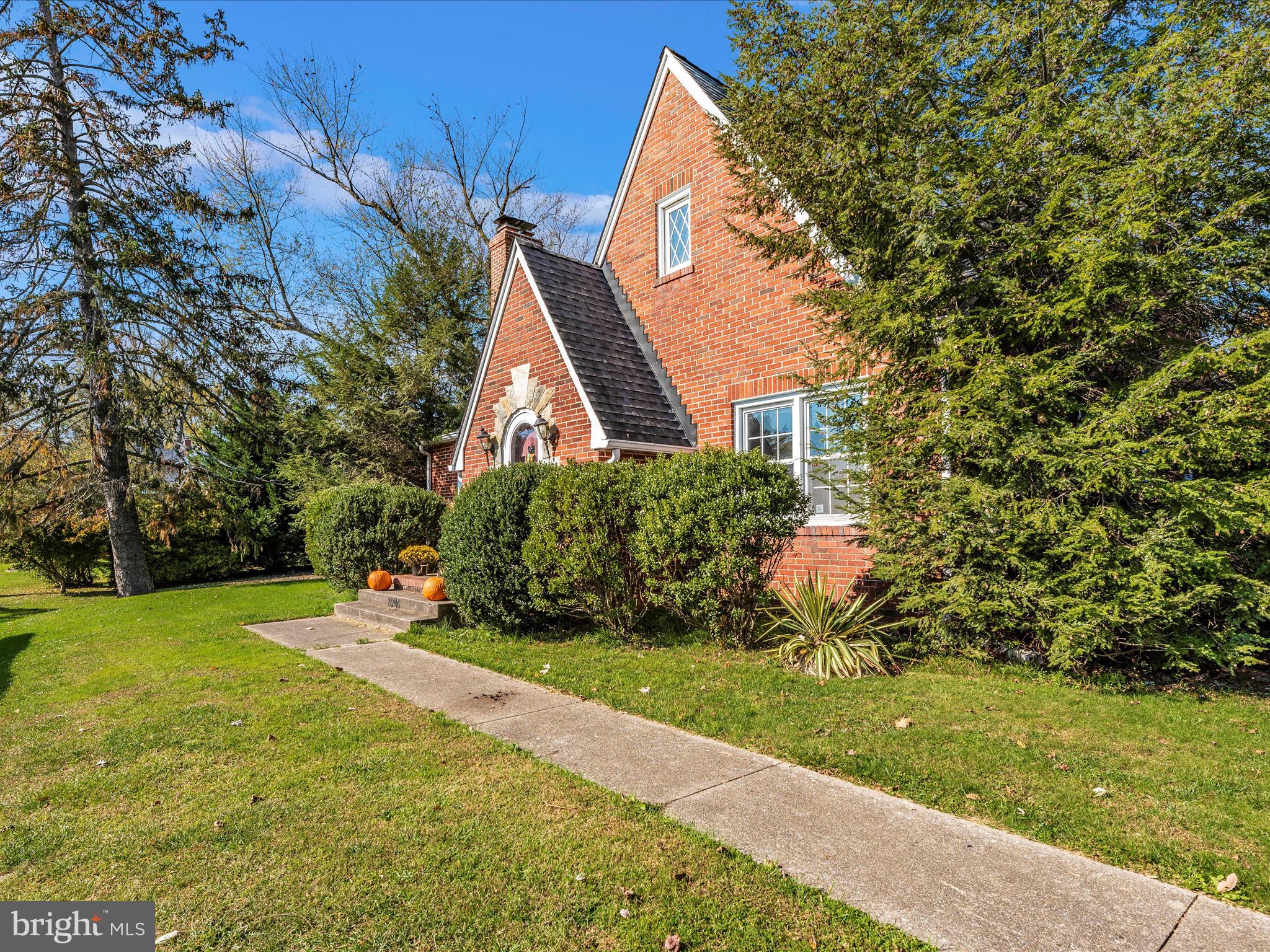 26946 Ridge Road Damascus, MD 20872 - Photo 47 of 53 Exterior Front