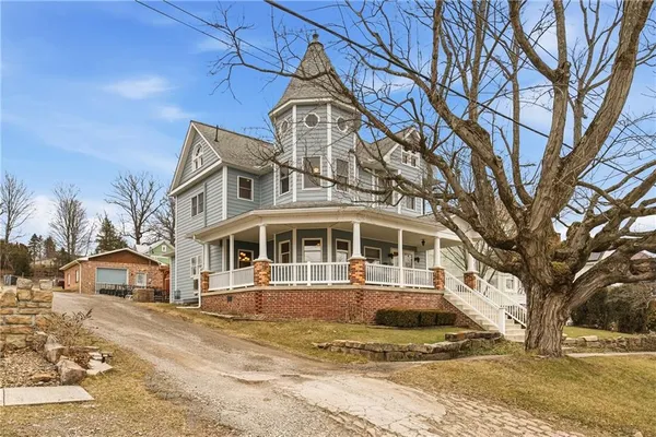 $289,000 | 413 Broadway Street, Rockwood, PA 15557