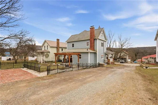 $289,000 | 413 Broadway Street, Rockwood, PA 15557