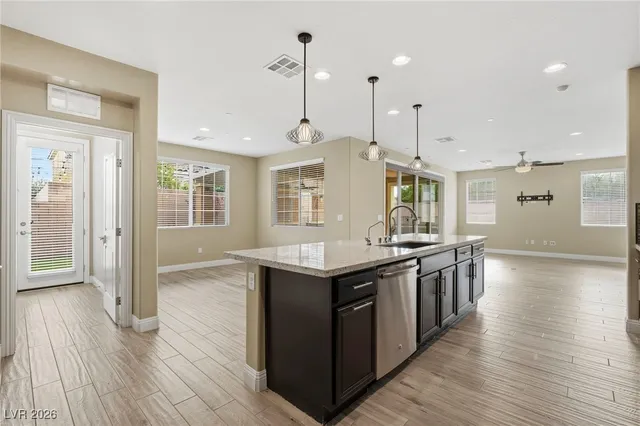 $3,900 | 2198 Trivero Street, Henderson, NV 89044